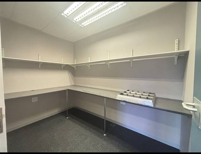 170M² OFFICE TO LET IN TYGER VALLEY